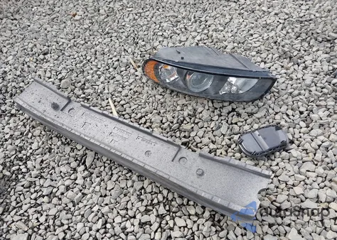 2008 Volvo C30 T5 R-Design/T5 Version 1.0/T5 Version 2.0 z USA, uszkodzony, nr VIN YV1MK672282069644